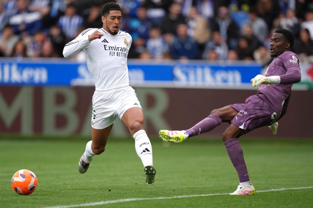 马丁内利边 马丁内利边